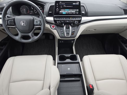 Used 2025 Honda Odyssey EX-L image 5