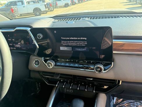 Used 2023 GMC Canyon Denali image 46