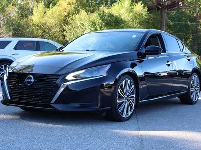 Used 2023 Nissan Altima 2.5 SL