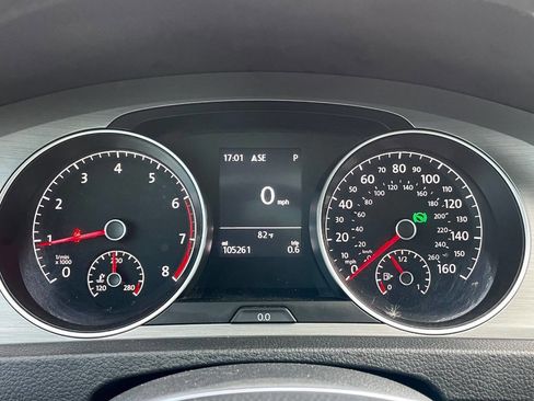 Used 2015 Volkswagen Golf S FWD image 30