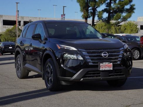 New 2026 Nissan Rogue SV image 2