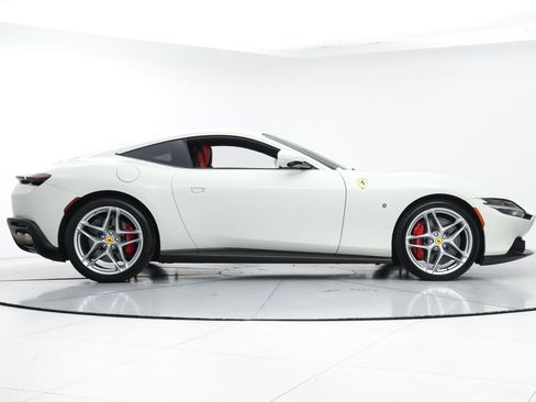 Certified 2021 Ferrari Roma RWD image 10