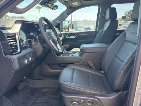 New 2026 GMC Sierra 2500 Denali w/ Denali Reserve Package AWD/4WD image 13