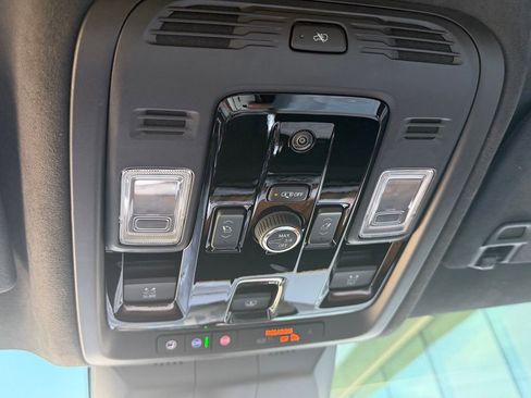 Used 2025 Cadillac Escalade Sport Platinum AWD/4WD image 31