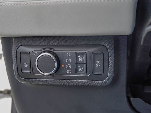 Used 2022 Ford Mustang Mach-E Premium image 18