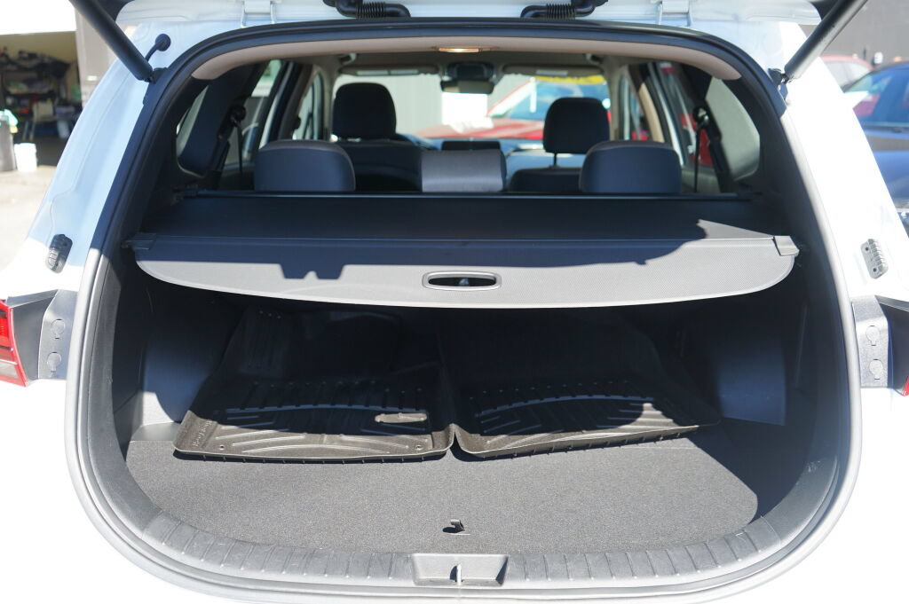 Used 2023 Hyundai Santa Fe SEL AWD/4WD image 11