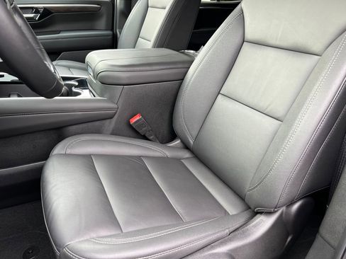 Certified 2025 Chevrolet Tahoe Z71 w/ Comfort Package image 11