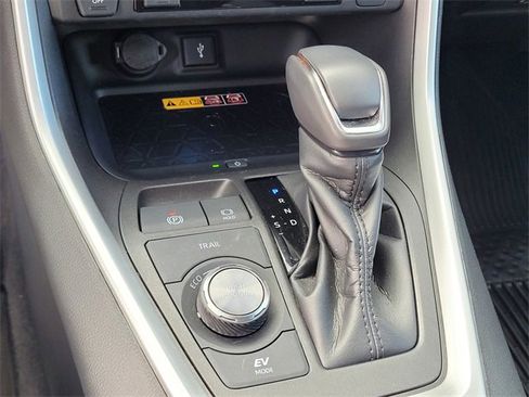 Certified 2022 Toyota RAV4 XSE image 23