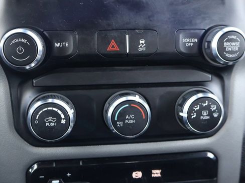 Used 2024 RAM 2500 Big Horn image 36