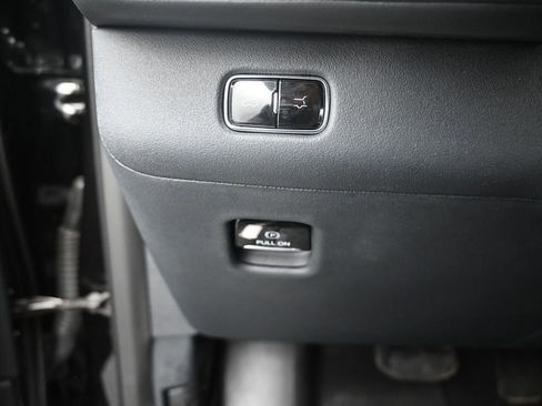 Used 2025 Lincoln Navigator Reserve AWD/4WD image 12