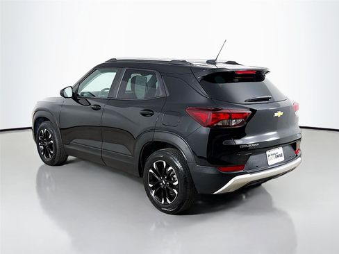 Used 2022 Chevrolet TrailBlazer LT w/ Convenience Package image 6