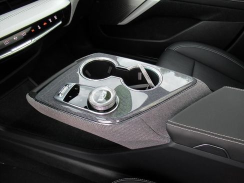 Certified 2025 Cadillac Optiq Luxury 2 w/ LPO, Floor Liner Package AWD/4WD image 22