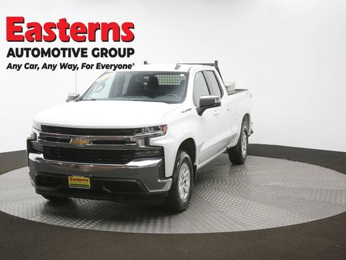 Used 2021 Chevrolet Silverado 1500 LT AWD/4WD image 56