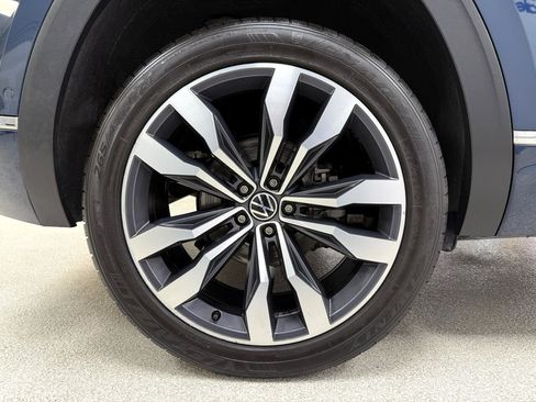 Used 2021 Volkswagen Atlas Cross Sport SEL Premium R-Line image 37