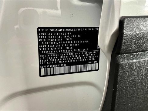 Used 2022 Volkswagen Tiguan S image 33