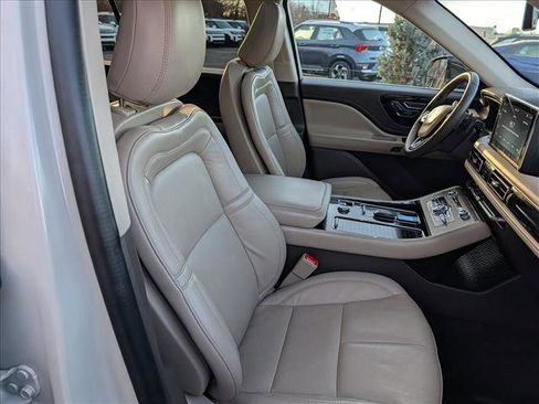 Certified 2023 Lincoln Aviator Reserve w/ Equipment Group 201A image 14