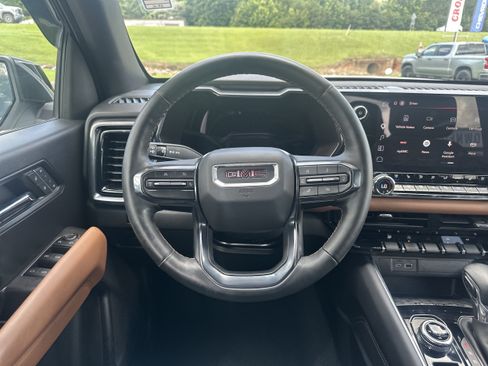 Used 2023 GMC Canyon AT4 w/ AT4 Premium Package AWD/4WD image 23