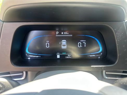 Used 2026 Hyundai Elantra Sport FWD image 29