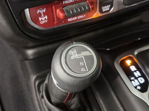 Used 2020 Jeep Gladiator Rubicon image 24