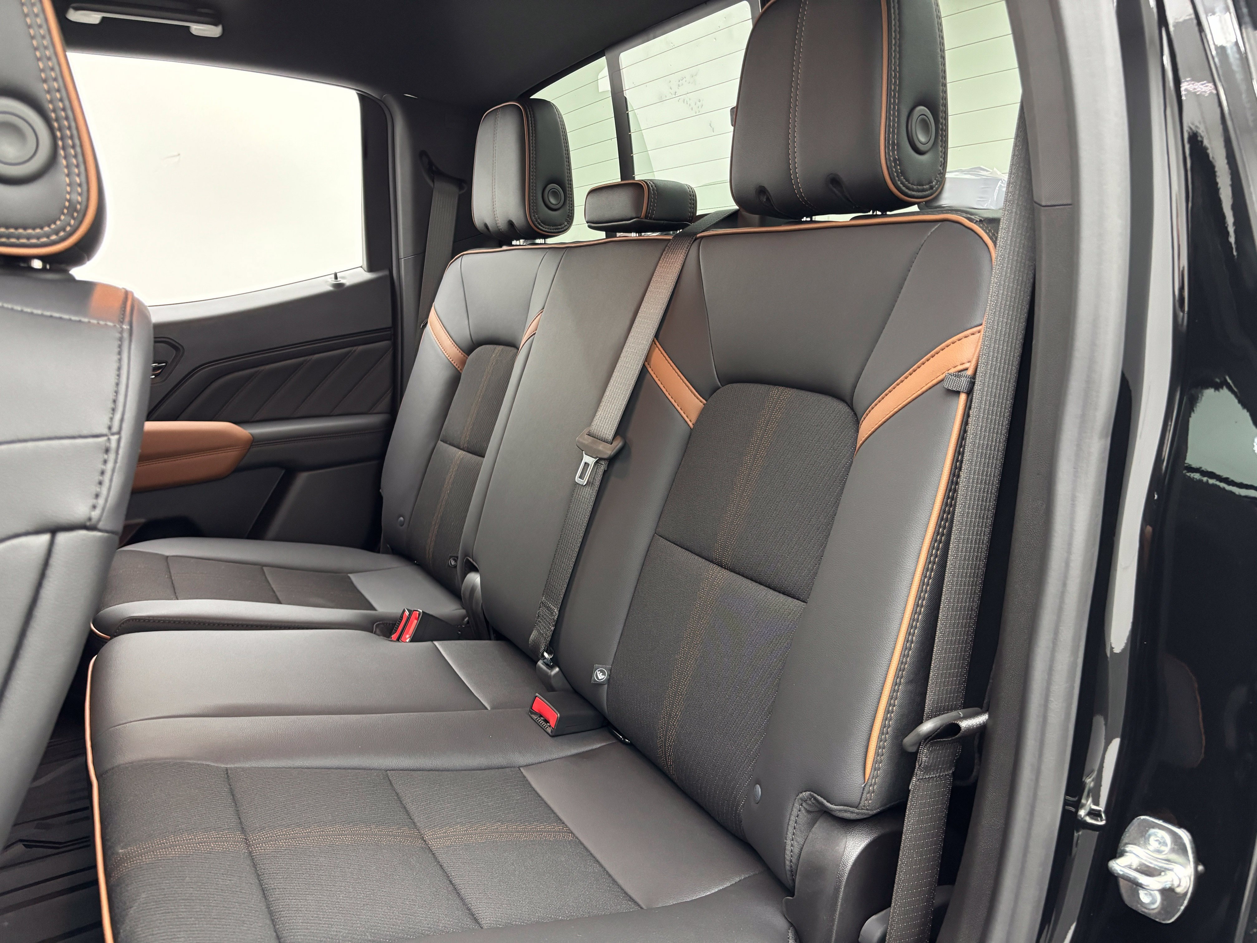 New 2026 GMC Canyon AT4 w/ Nightfall Essentials Package AWD/4WD image 39