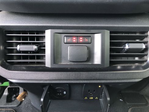 Used 2023 Ford F150 Platinum w/ Equipment Group 701A High image 25