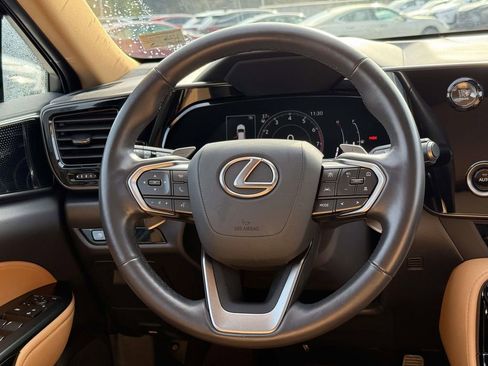 Used 2025 Lexus NX 350 AWD image 9