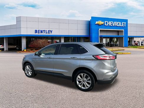 Used 2024 Ford Edge Titanium image 3