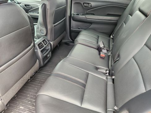 Used 2023 Honda Passport TrailSport image 30