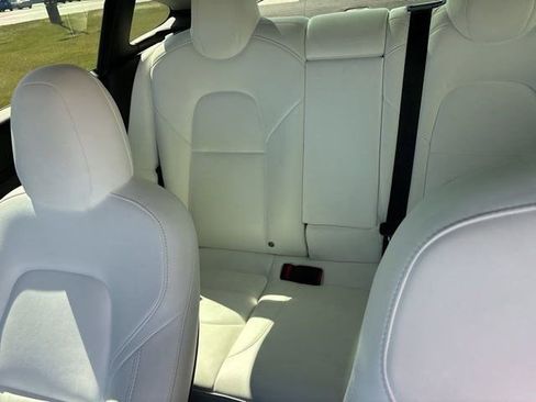 Used 2021 Tesla Model 3 Standard Range Plus image 26