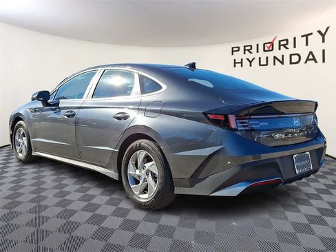 Certified 2025 Hyundai Sonata SE image 6