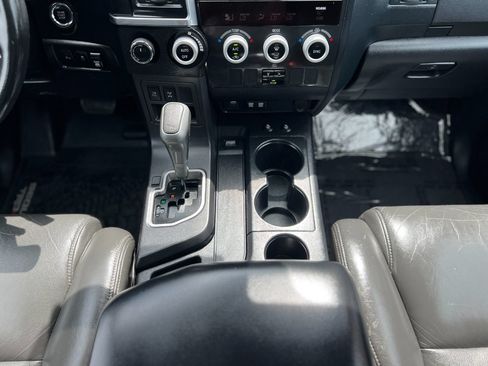 Used 2022 Toyota Sequoia TRD Sport AWD/4WD image 18