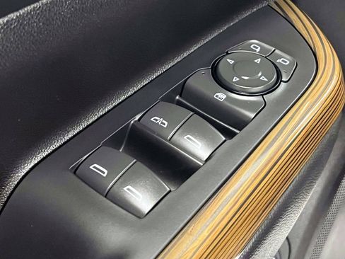 Used 2023 GMC Acadia SLE w/ Driver Convenience Package AWD/4WD image 19