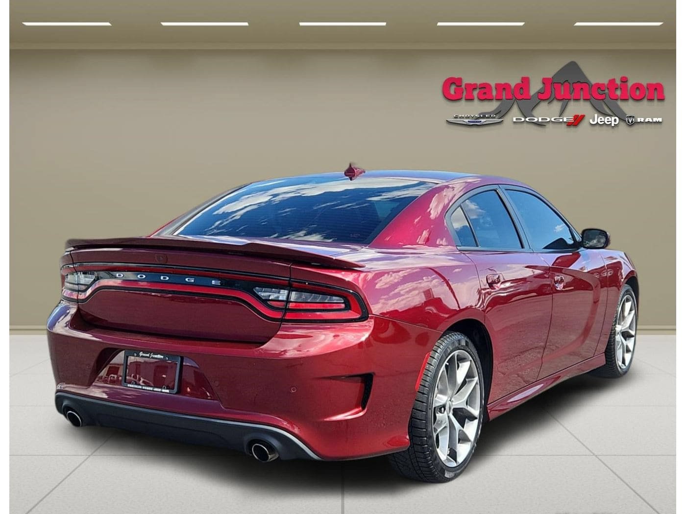 Used 2022 Dodge Charger GT RWD image 3