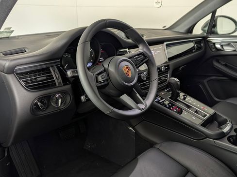 New 2026 Porsche Macan Turbo image 4