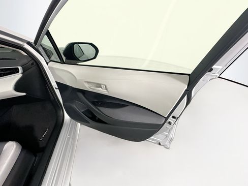 Used 2026 Toyota Corolla LE FWD image 31
