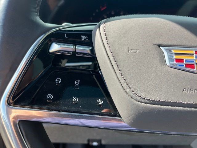 Certified 2025 Cadillac Escalade ESV Sport Platinum w/ LPO, Floor Liner Package AWD/4WD image 10
