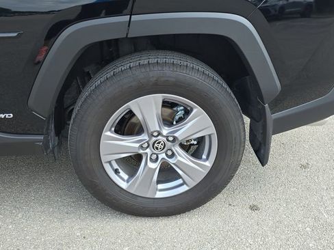 Used 2025 Toyota RAV4 LE image 32