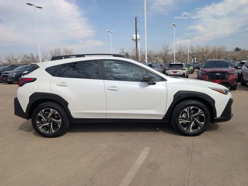Used 2025 Subaru Crosstrek 2.0i Premium AWD/4WD image 3