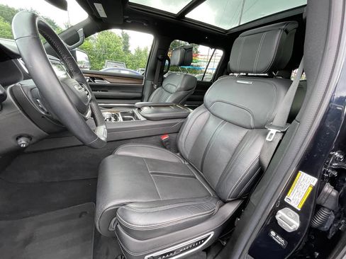 Used 2022 Jeep Grand Wagoneer Series I AWD/4WD image 12