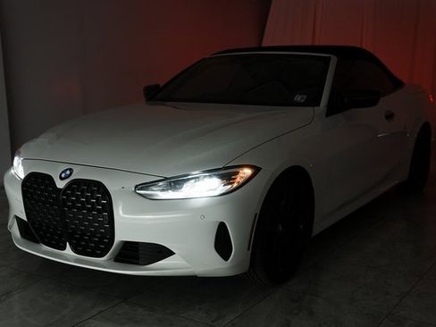 Used 2021 BMW 430i Convertible image 22