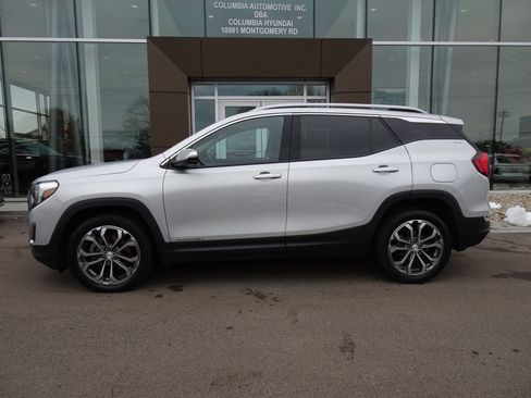 Used 2018 GMC Terrain SLT w/ Preferred Package image 2