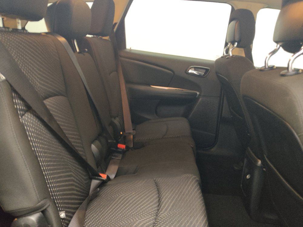 Used 2020 Dodge Journey SE w/ SE Popular Equipment Group FWD image 19