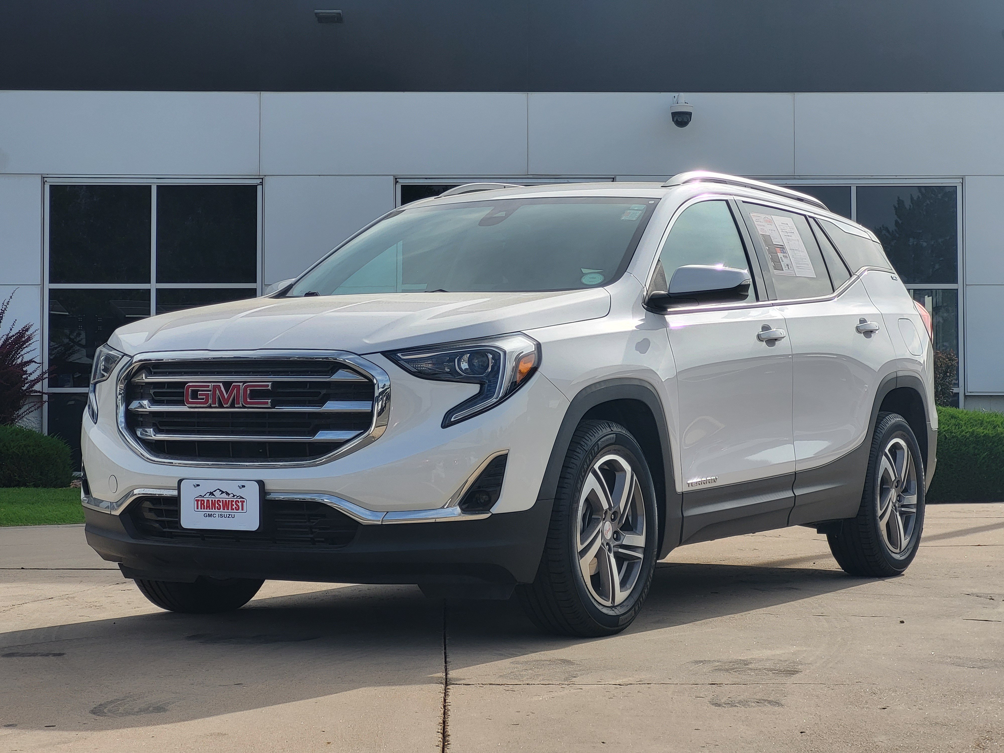 Certified 2021 GMC Terrain SLT w/ Infotainment Package II AWD/4WD image 3