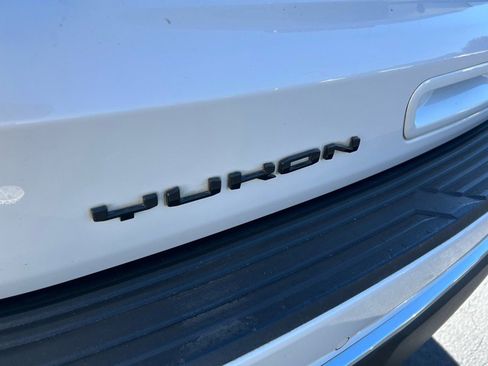 Used 2022 GMC Yukon XL Denali image 33