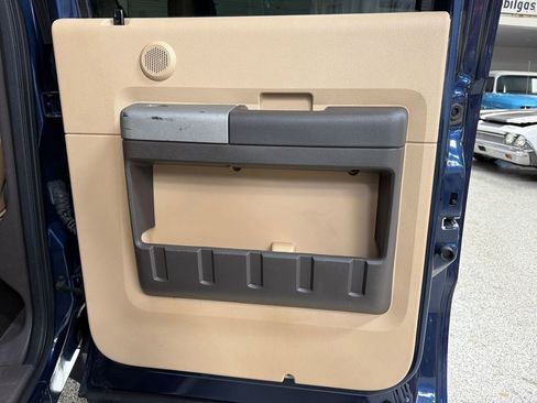 Used 2014 Ford F250 Lariat w/ Lariat Ultimate Package AWD/4WD image 45