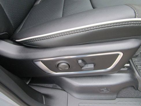 New 2026 RAM 1500 Laramie AWD/4WD image 25
