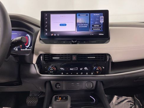 Used 2025 Nissan Rogue SL image 20