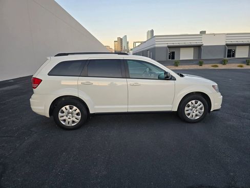 Used 2017 Dodge Journey SE w/ Flexible Seating Group FWD image 7