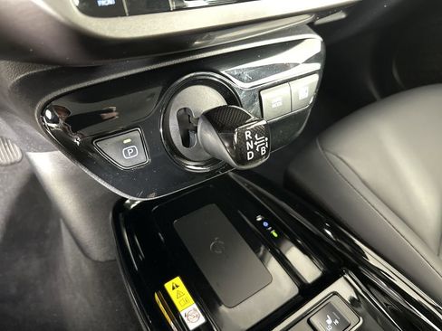 Used 2021 Toyota Prius image 19