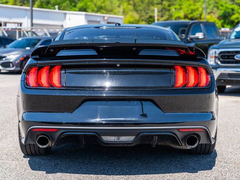 Used 2017 Ford Mustang GT Premium w/ Equipment Group 401A RWD image 7